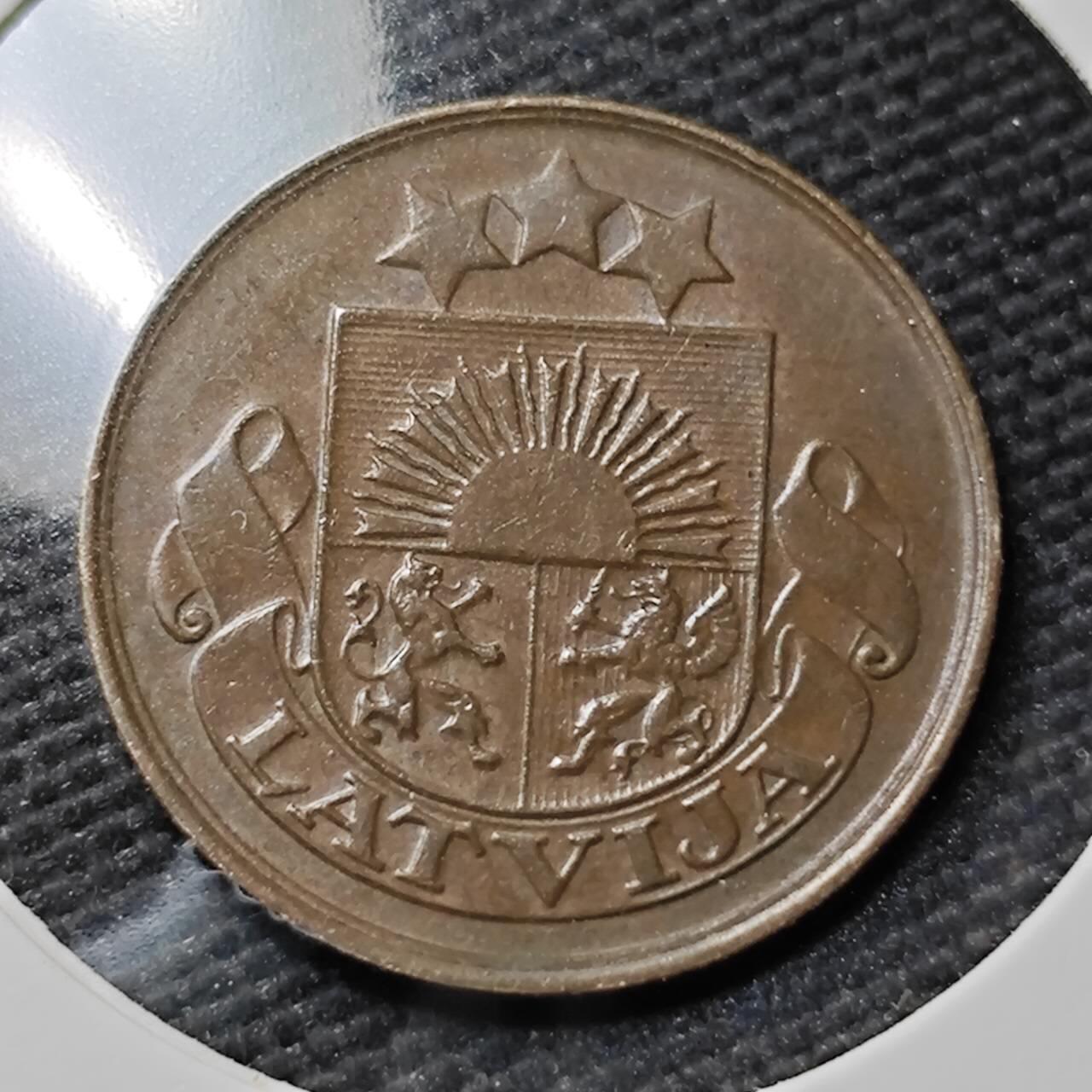 KK钱币收藏小铺  第397期 百期特怕（四拍之一） 2月预留时间 周末发货  1922拉脱维亚2分铜币 巧克力包浆 底板比较干净