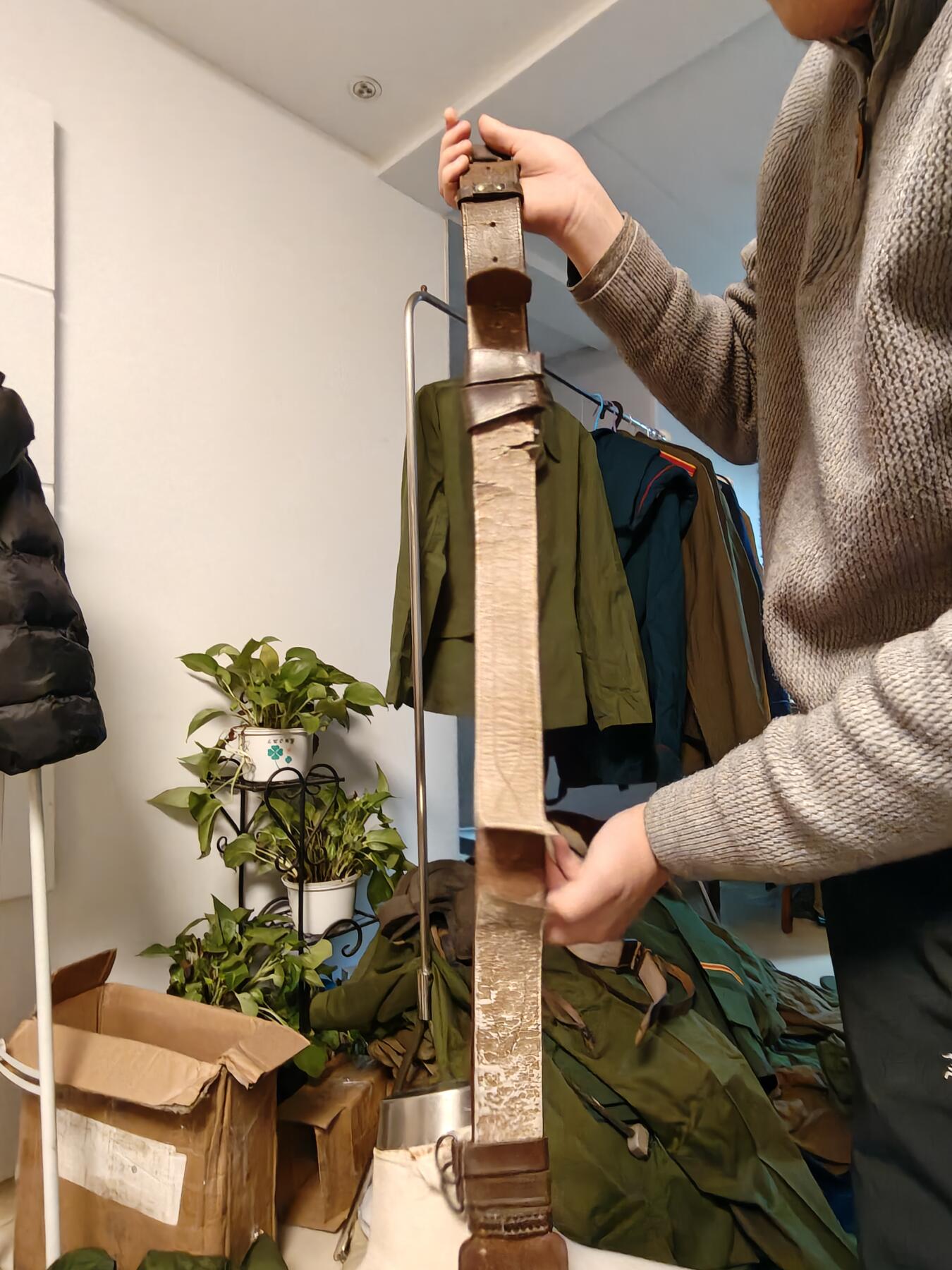 （450件拍品！制服徽章盛宴）罗岚⭐爱藏⭐年前甄选大拍场-店主清仓处理-分享拍场额外现金红包（实体经营） su-M55式校尉军官腰带 皮扣套件全 皮质柔软已保养可使用