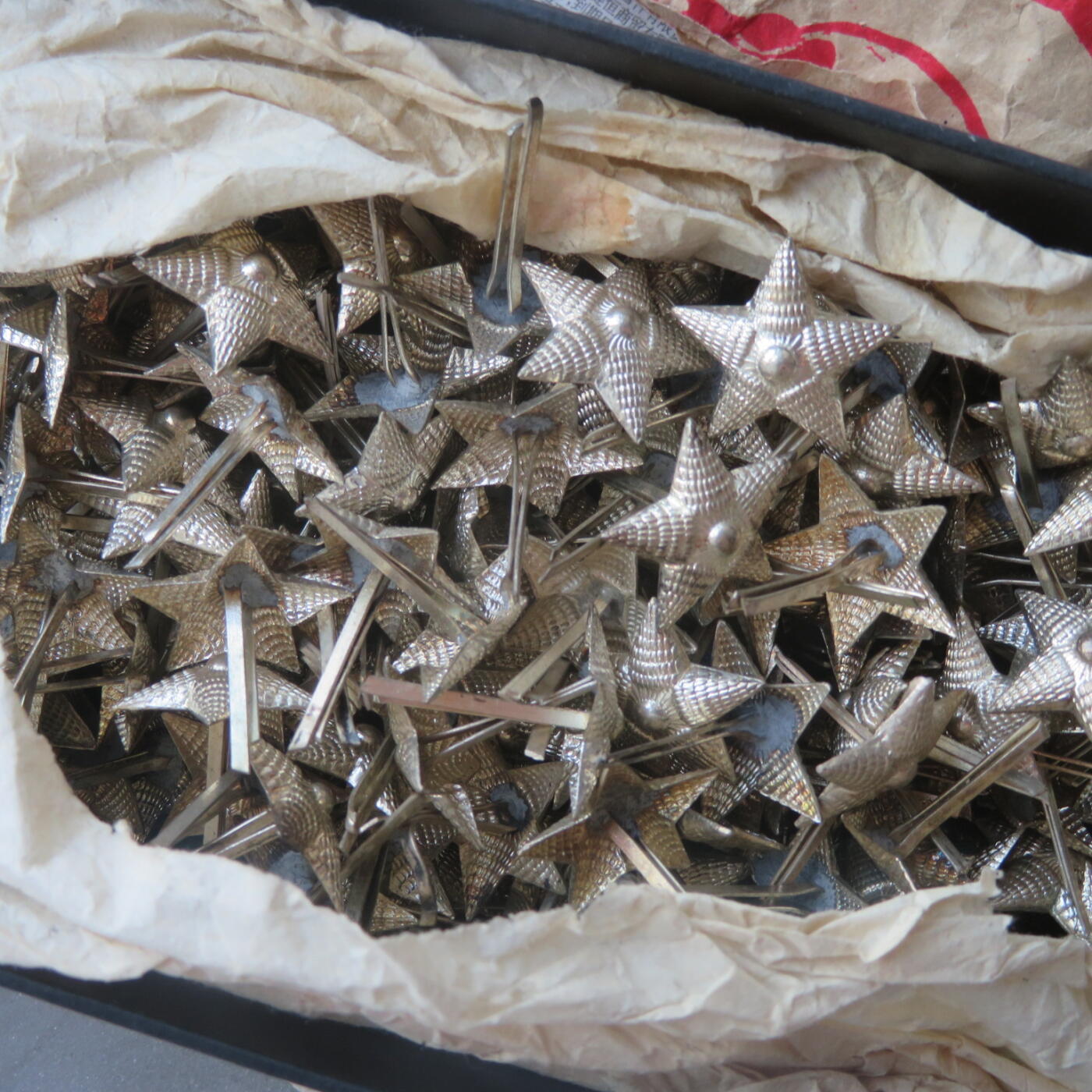 库存品55校官肩章星星（20mm铜质镀银），1000元一个