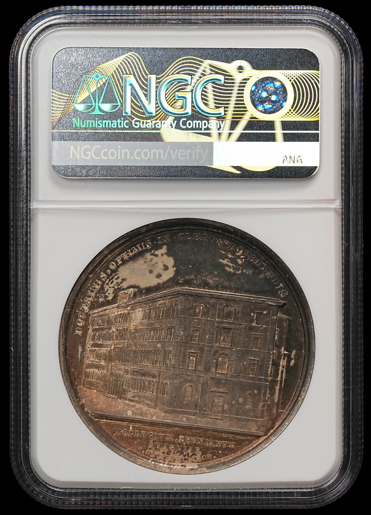 修遠堂世界钱币第105期，马年首拍