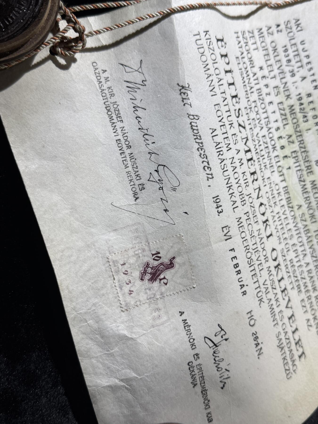 欢庆春节！戎马世界章牌大赏第111期春节大拍 1943年匈牙利建筑工程师毕业证书,授予Bánóczi Ferenc