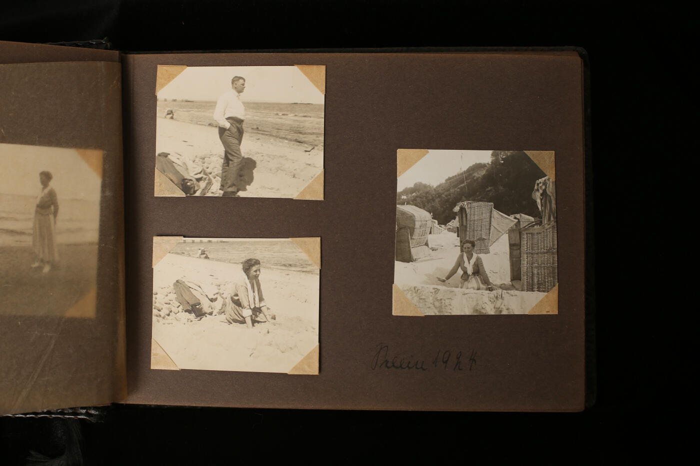 欢庆春节！戎马世界章牌大赏第112期春节大拍  德专场