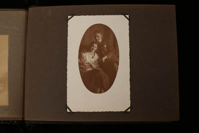 欢庆春节！戎马世界章牌大赏第112期春节大拍  德专场 - 属于警察中将兼党卫队旅队长的布鲁诺-格奥尔格·耶迪克的私人相册，共计80张照片