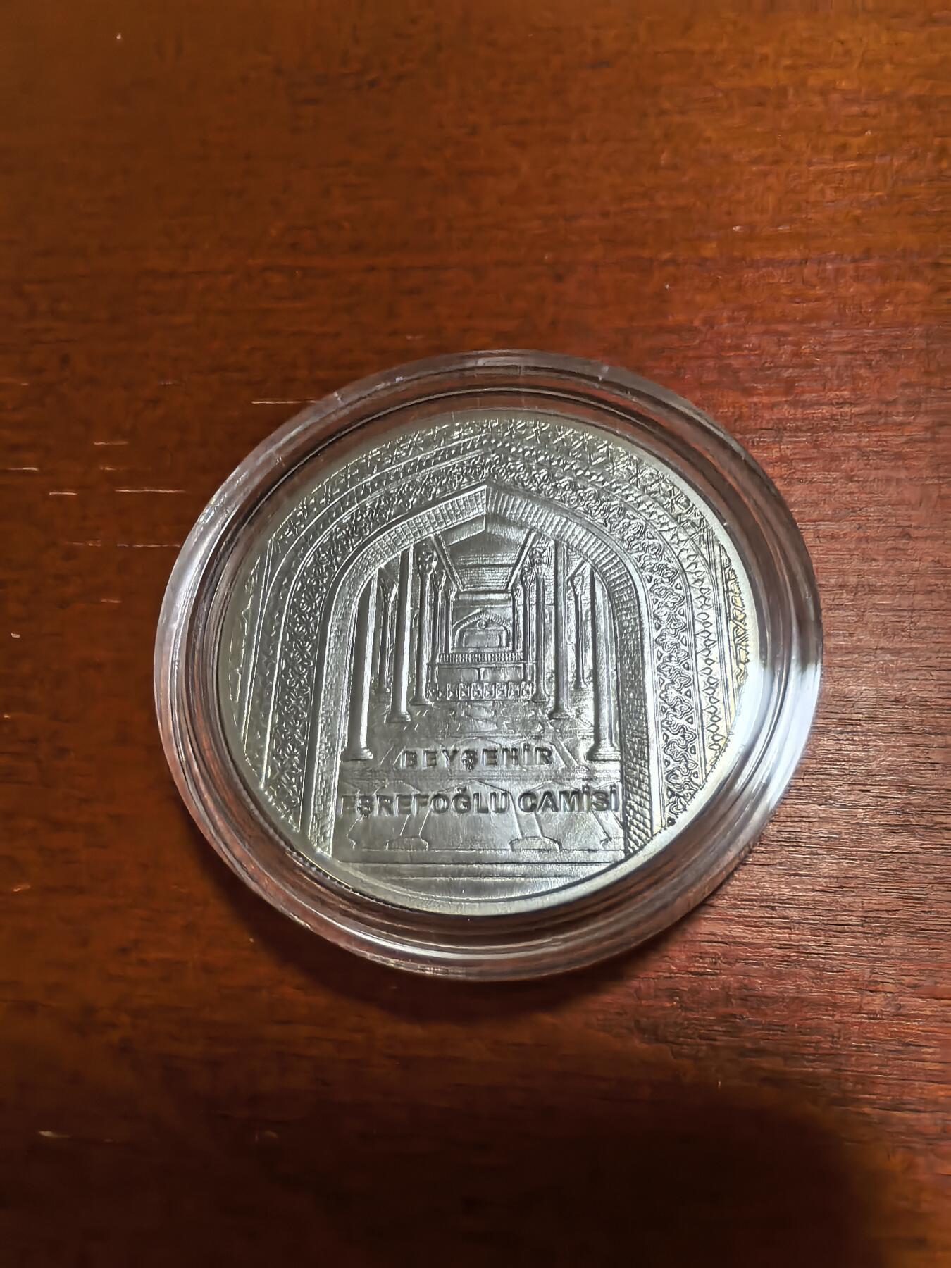 长老汇蛇年精选第一百场拍卖 2022土耳其清真寺系列II20里拉精制银币，1盎司925银，3000枚