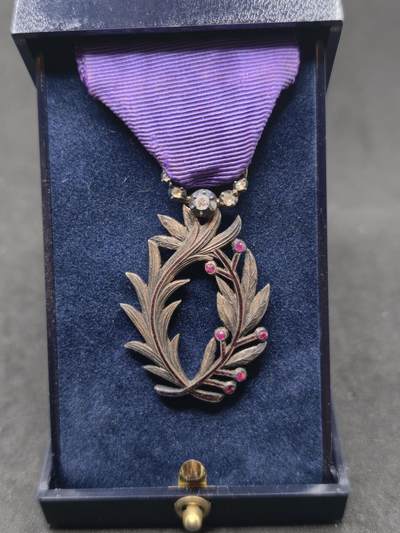 凯旋世界勋赏（第22期新年大拍）（欢迎送拍）（对拍品有疑问请询问客服，不接受到手刀，出价默认拍品品相。请认真阅读拍卖规则！出价默认已认可！）（收到货请录制开箱视频，无视频概不处理问题。） - 豪华版棕榈叶勋章