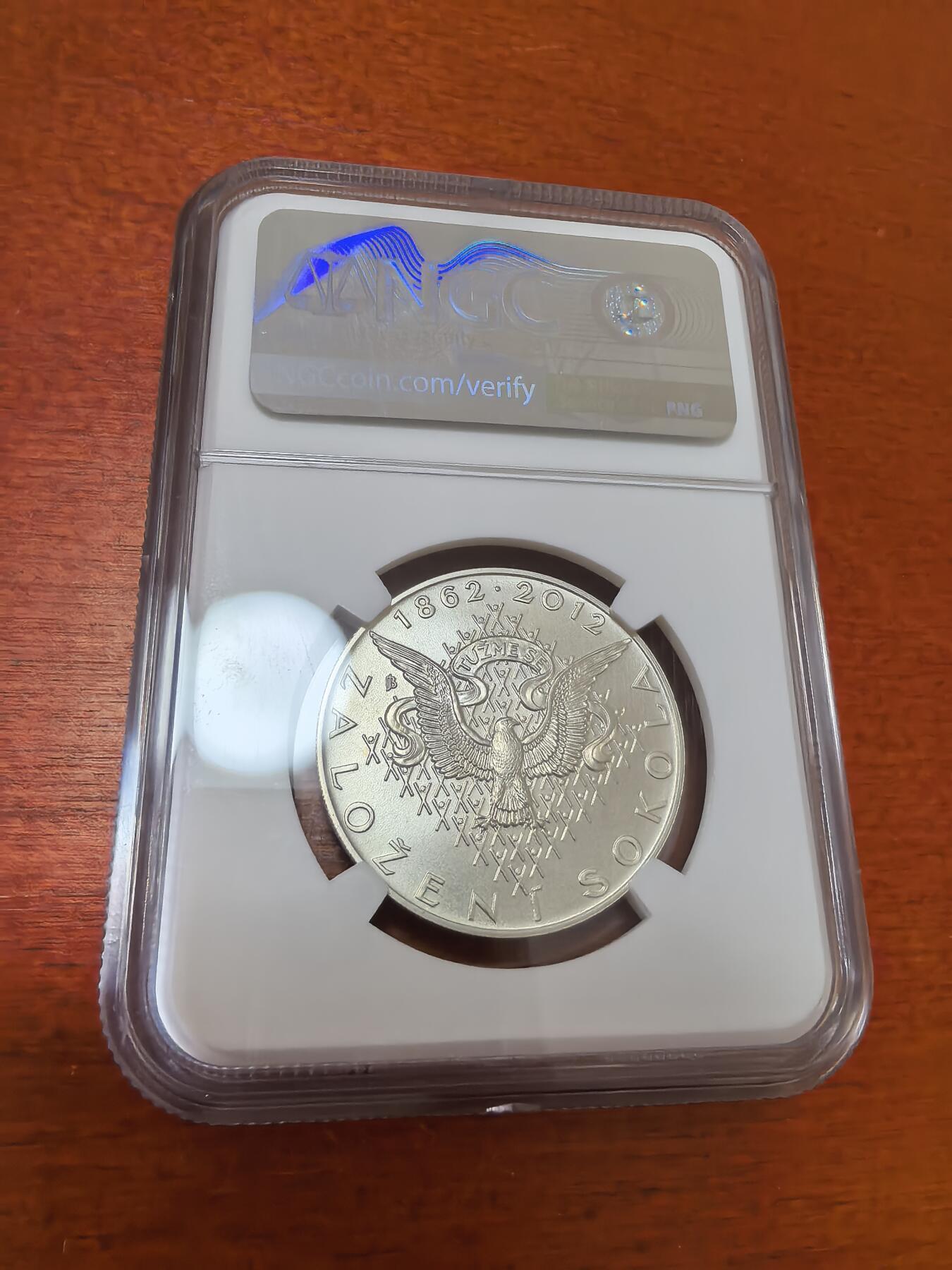 长老汇蛇年精选第一百场拍卖 2012捷克索科尔体育协会200克朗银币，NGC MS68，唯一冠军，8000枚，冠军分基本2000元以上