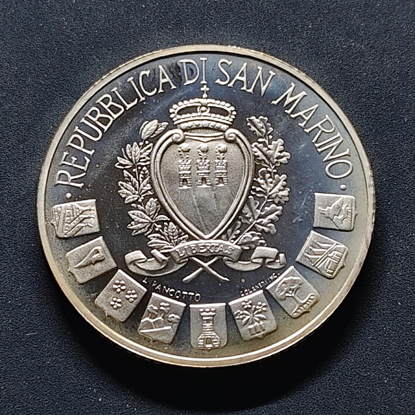 【全场包邮】纯粹捡漏拍503场 圣马力诺1997年10000里拉欧洲进入新千禧精制纪念银币【34毫米22克83.5%】