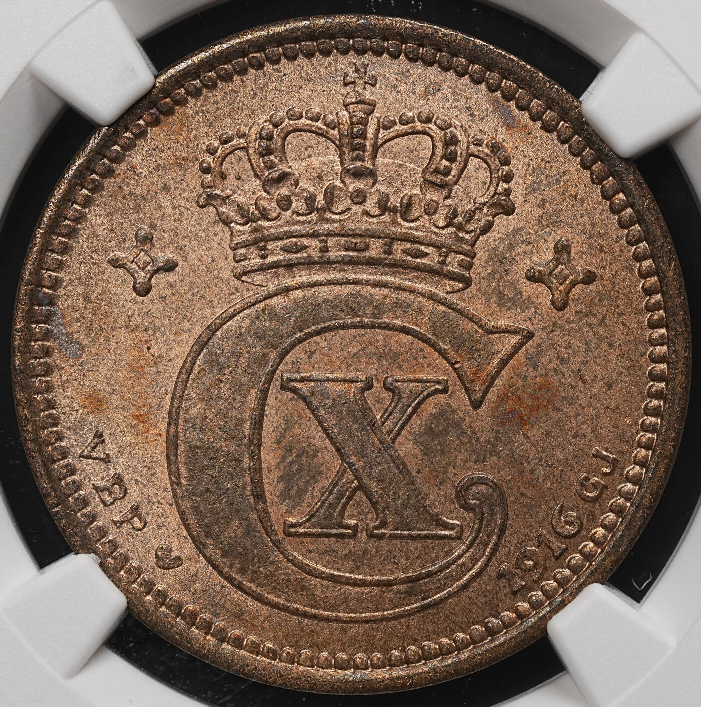 修遠堂世界钱币第105期，马年首拍 NGC评级 丹麦铜币2枚