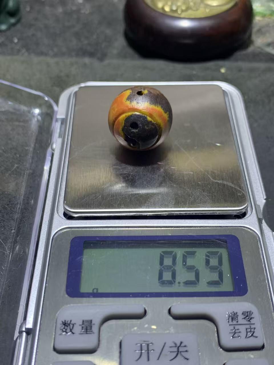 精美亚光高玉化战国红玛瑙手工俏色巧雕太极珠一颗！