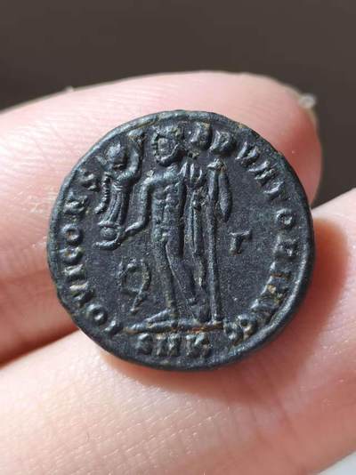 极美品！李锡尼一世（公元308年8月11日-324年9月在位)正面铭文：IMP LICI-NIVS AVG.正面图案：李锡尼二世戴桂冠、着铠甲，呈左向四分之三正面胸像