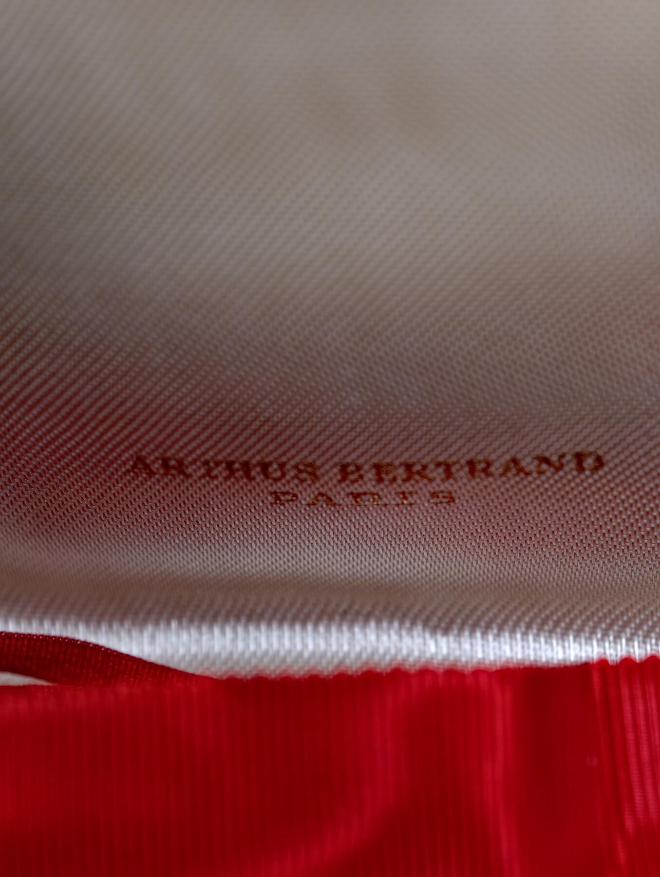 凯旋世界勋赏（第22期新年大拍）（欢迎送拍）（对拍品有疑问请询问客服，不接受到手刀，出价默认拍品品相。请认真阅读拍卖规则！出价默认已认可！）（收到货请录制开箱视频，无视频概不处理问题。） 法兰西第五共和国指挥官级荣誉军团勋章珠宝版