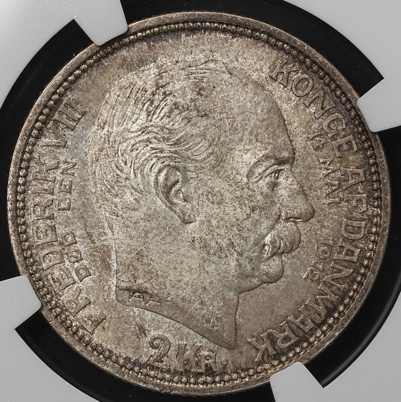 修遠堂世界钱币第105期，马年首拍