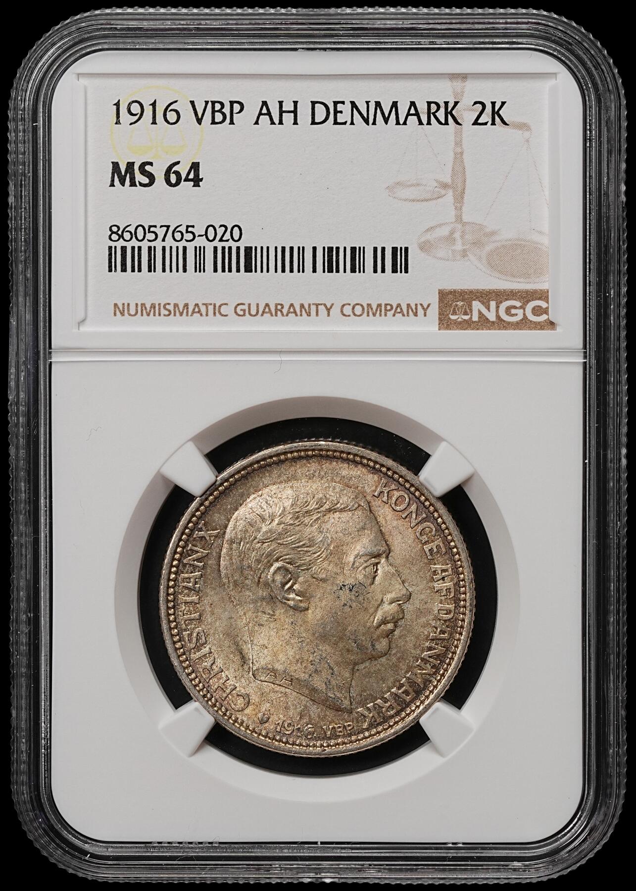 修遠堂世界钱币第105期，马年首拍