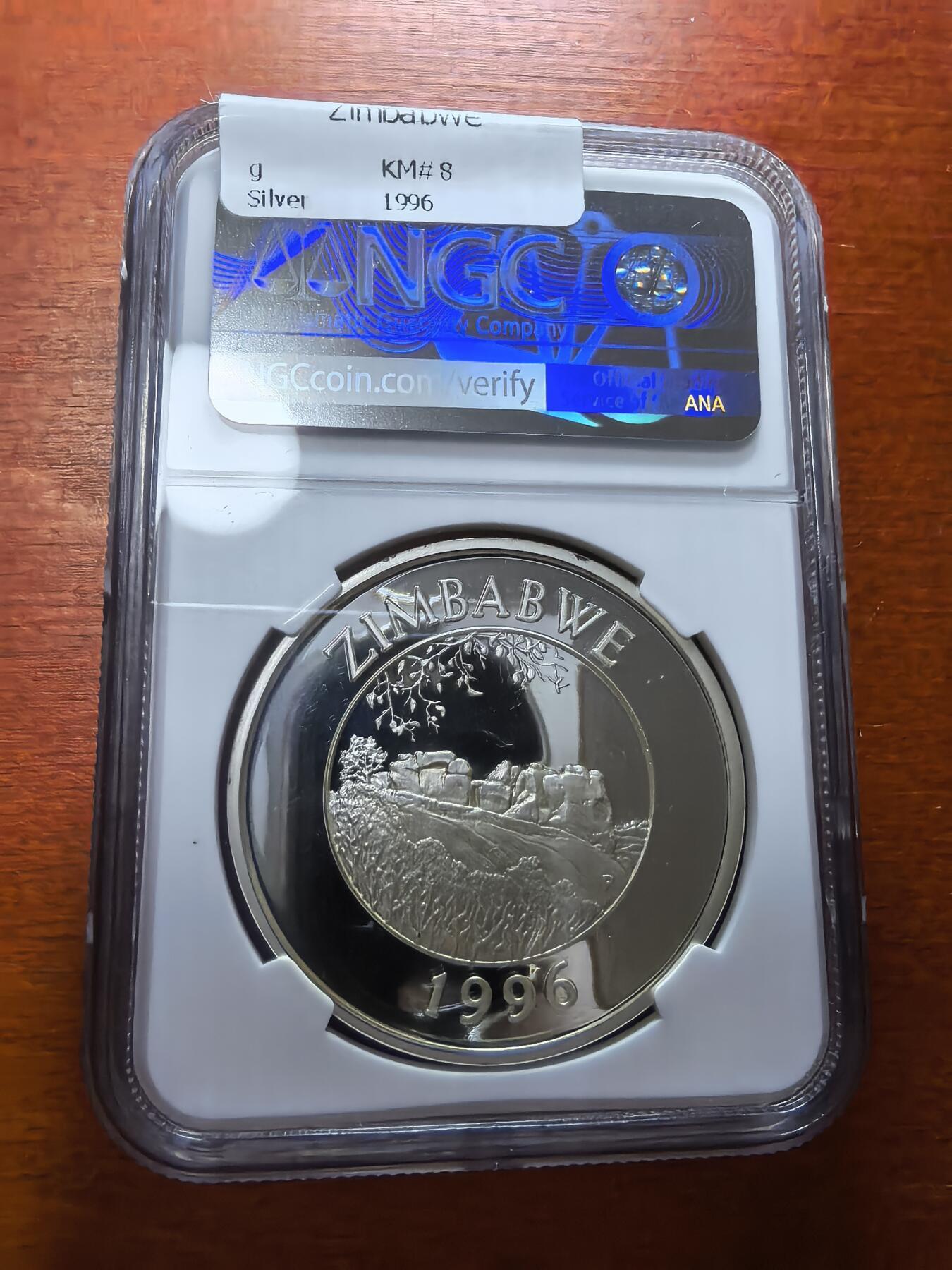 长老汇蛇年精选第一百场拍卖 1996 津巴布韦水牛10元精制银币，NGC PF70UC，唯一冠军