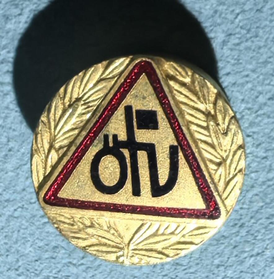 盛世勋华——号角文化勋章邮票专场拍卖第305期 德国（联邦）公共服务交通联盟（ÖTV）金级荣誉证章 带厂标