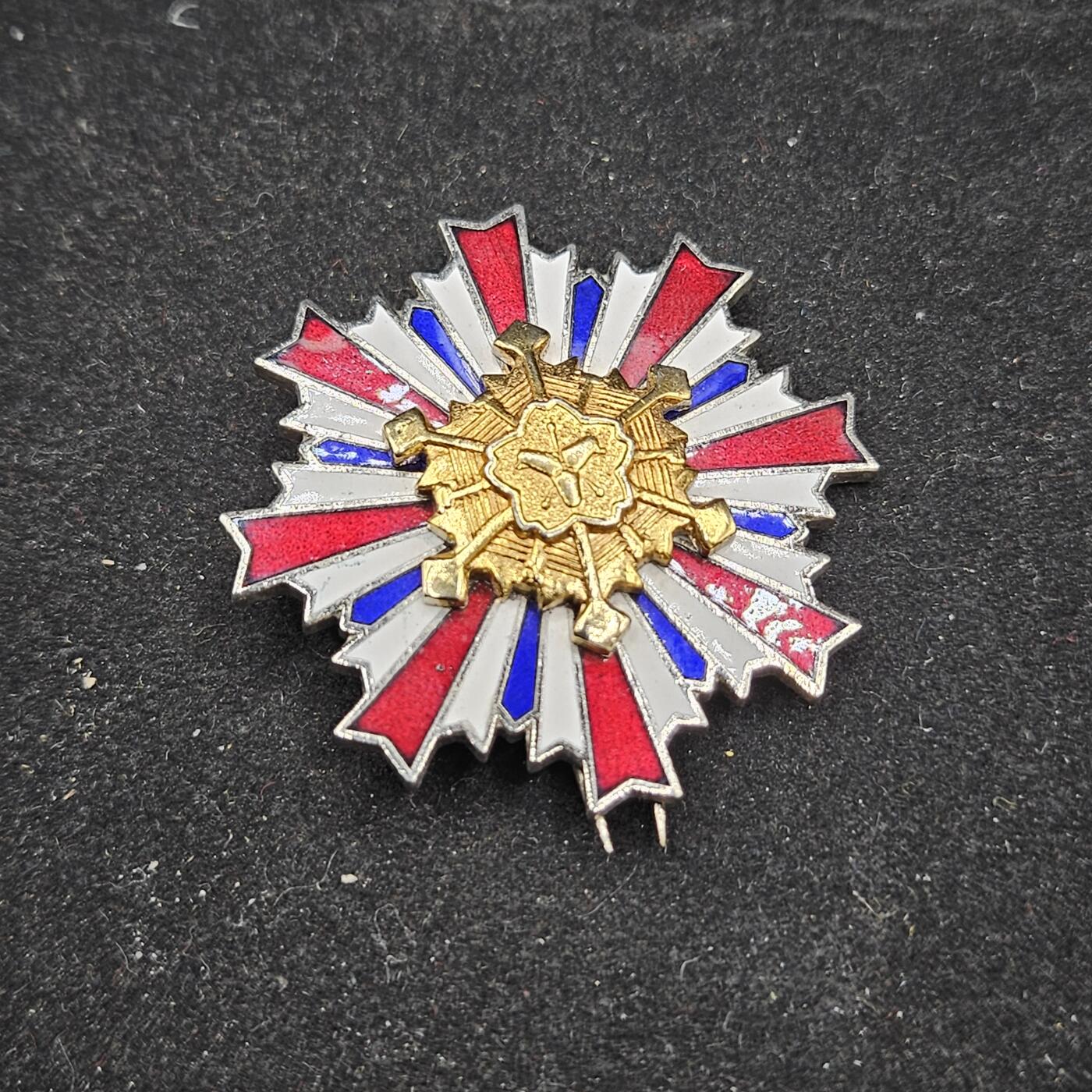 0元起拍勋章 第334期 咸鱼国勋章拍卖专场 2月15日（周日）下午6：00开始 消防团勤续章