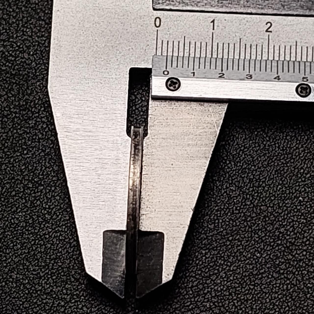 泉币菌-第191场- 迎春节专场 本场拍品多 请提前出价（本周五和之前拍的 2月14日发货） 1983年 法国巴黎造币厂 法日 友好交流 纪念银章 玛丽安娜-自由引导人民 25.2×2mm 7.94g 含银量不清楚 