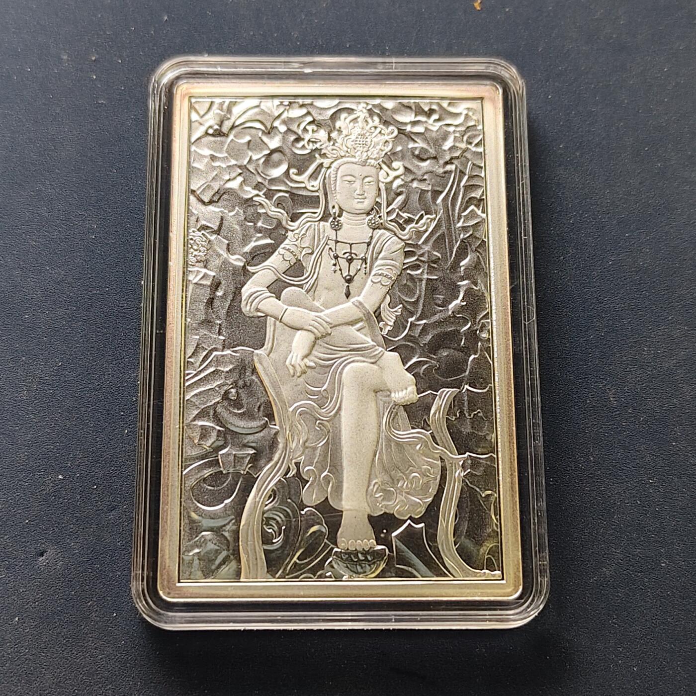 【全场包邮】纯粹捡漏拍503场 【银章·邮票书】隆兴寺纪念邮票书（含隆兴寺本册）-含集邮总公司发行纪念银章（20克99.9%）