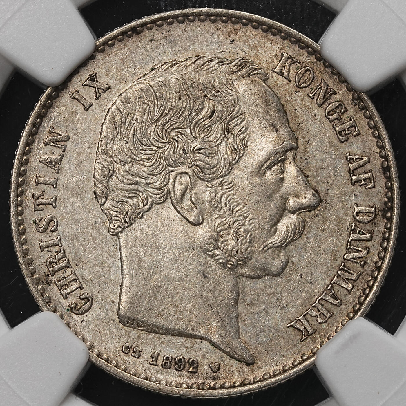 修遠堂世界钱币第105期，马年首拍