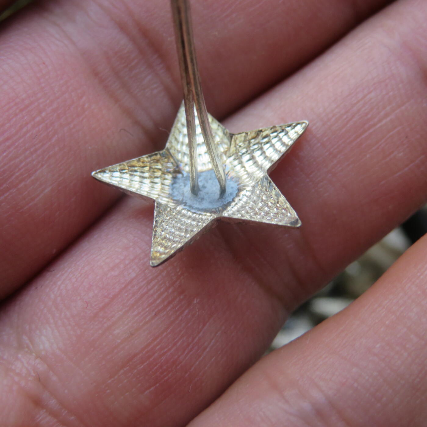 库存品55校官肩章星星（20mm铜质镀银），1000元一个