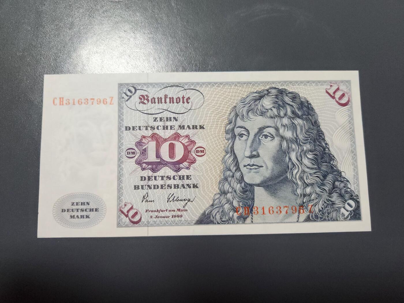 2月11号晚上8点 外国纸币自动截拍第24场