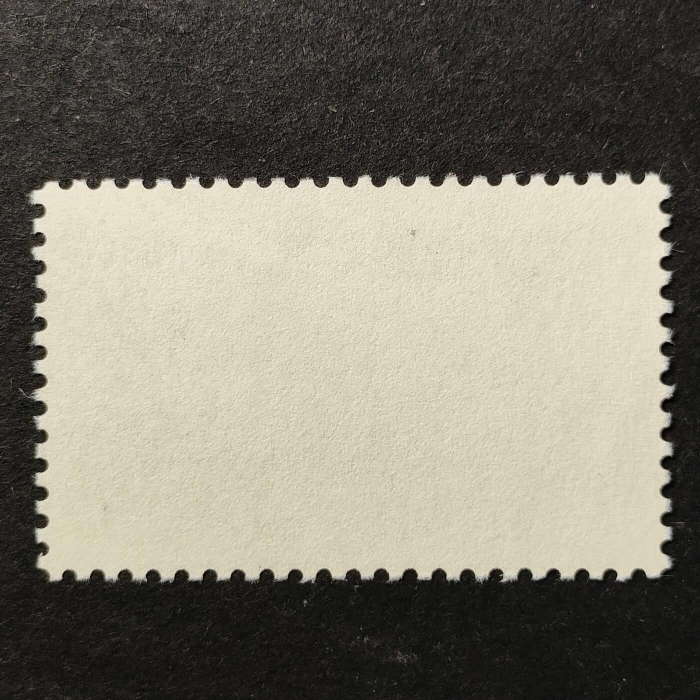 ↓君缘收藏740期☞钱币邮品↓无佣金、可寄存、满30元包邮  美国邮票，1993年北马里亚纳群岛加入英联邦:查莫罗文化中用于建造房屋的拉泰石柱 当地女性 棕榈树 国旗邮票1全