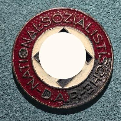 盛世勋华——号角文化勋章邮票专场拍卖第305期 - 德国（1939）NSDAP党徽 带厂标