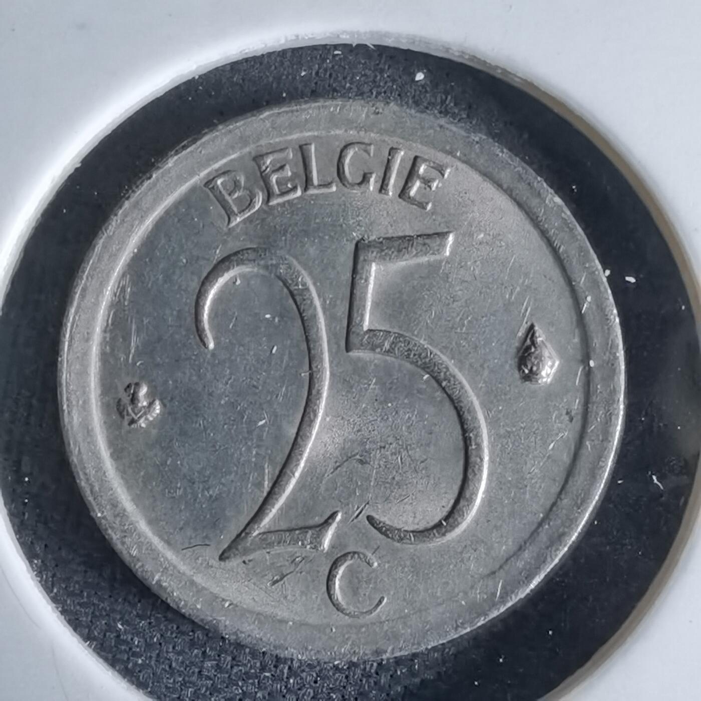 沼泽如烟--第992场 比利时1971年25分