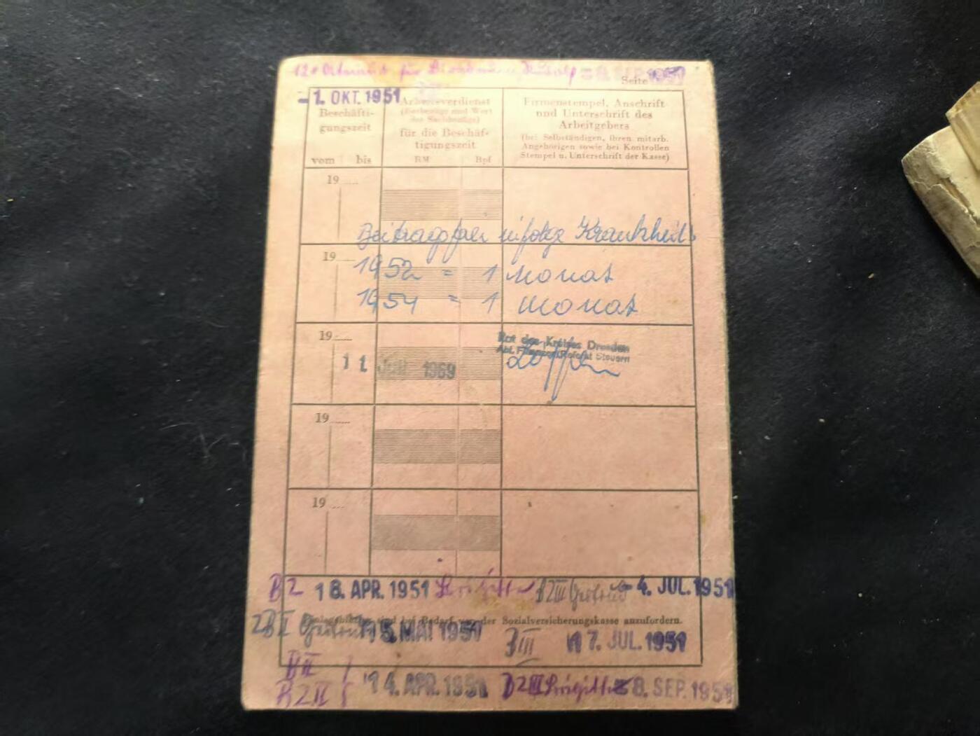 （450件拍品！制服徽章盛宴）罗岚⭐爱藏⭐年前甄选大拍场-店主清仓处理-分享拍场额外现金红包（实体经营） 东德萨克森州社会保险卡