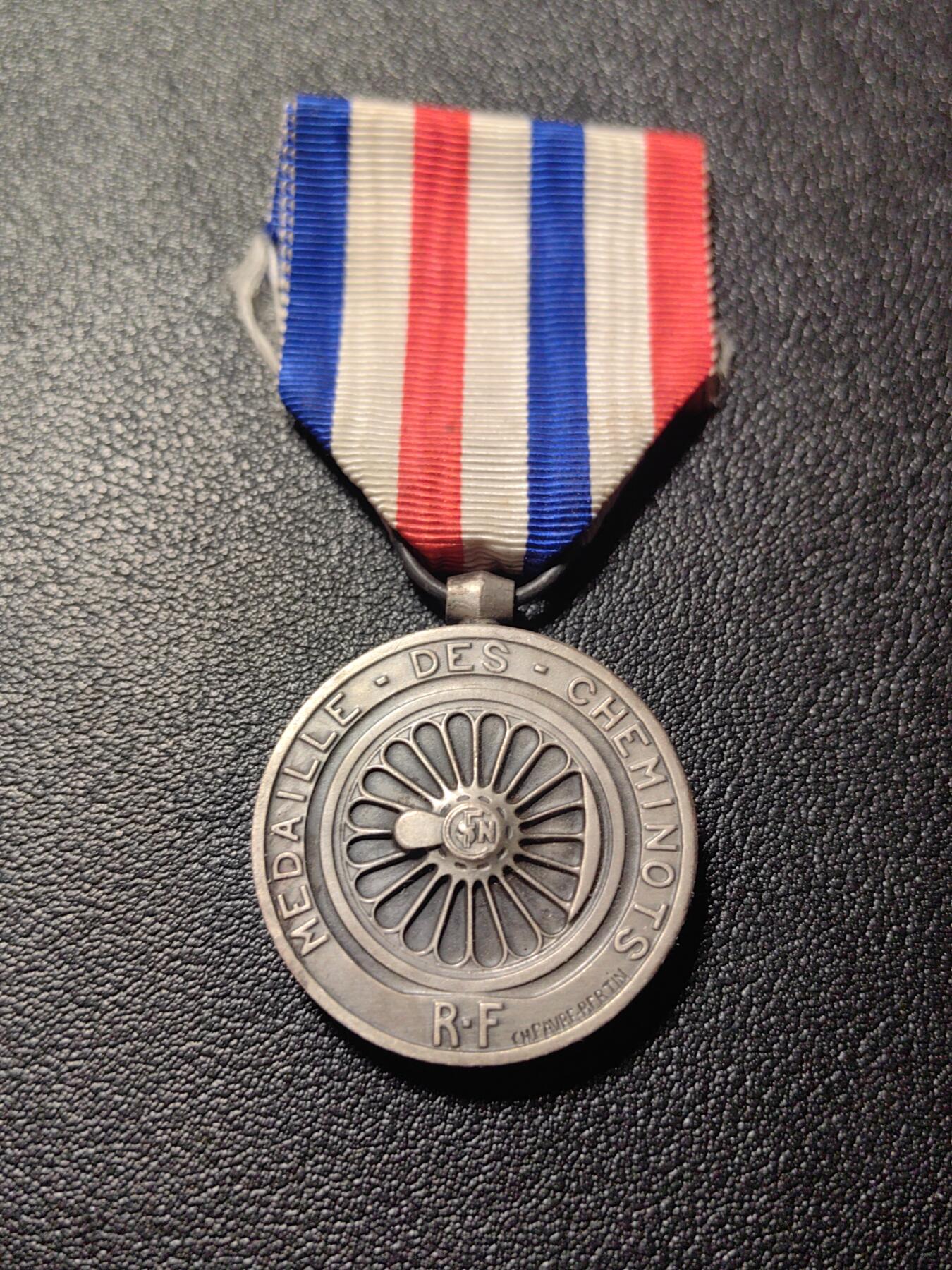 靖甫拍卖第四场 法国铁路嘉奖奖章 1942实发刻铭