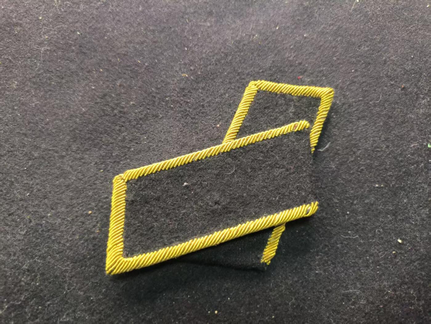 （450件拍品！制服徽章盛宴）罗岚⭐爱藏⭐年前甄选大拍场-店主清仓处理-分享拍场额外现金红包（实体经营）