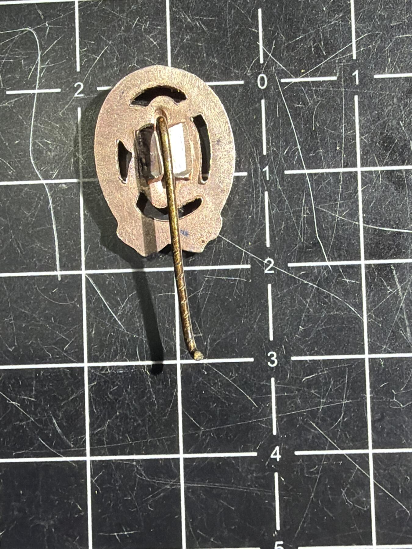 古冰库章牌勋赏收藏0起拍卖 外国体育章