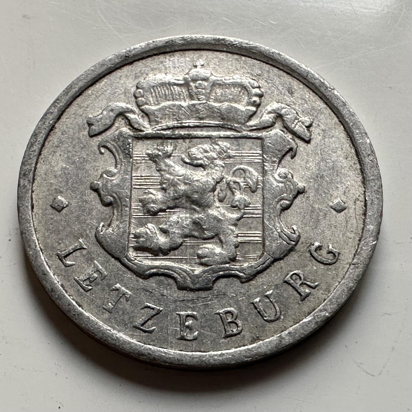 🌹外币初藏🌹🐯2026年第19场 快递已停，正月十五后再发 卢森堡1957年25分