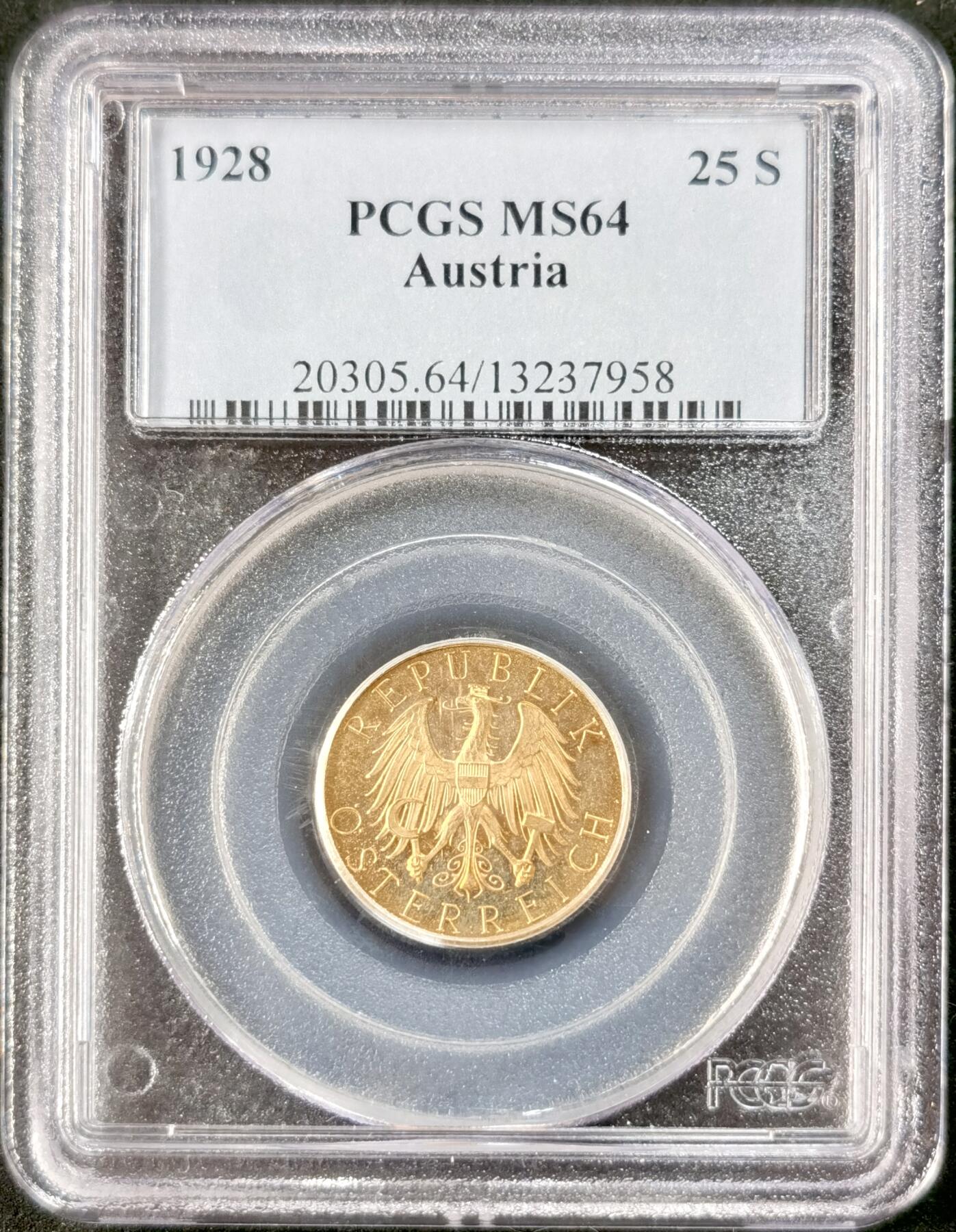 “福币呈祥”新年甄品场（直播拍卖）甄臻铺-世界币章拍卖（第50期），送拍享返佣金等优惠多多 PCGS-MS64(PCGS官网显示PL)奥地利共和国 1928年 25先令 金币 5.88g 900金，绝对的PL质感