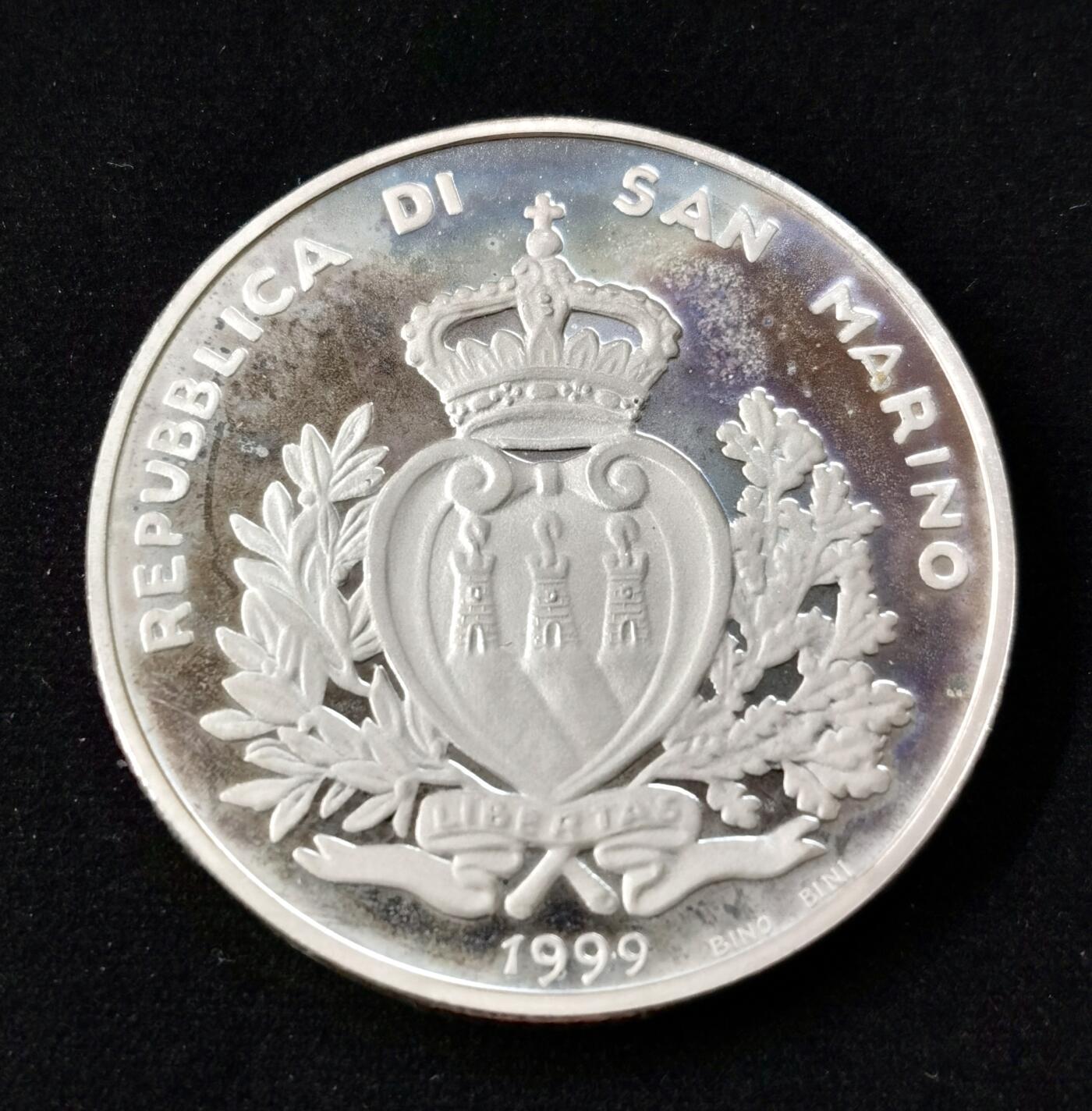 甄臻铺-世界币章拍卖（第51期），送拍享返佣金等优惠多多 1999年圣马力诺10000精制里拉基妮爱你，纪念2000年悉尼奥运会