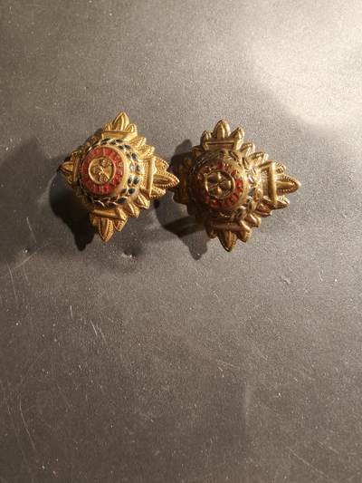 老王徽章第182期 - 英国军衔配饰一组     巴斯星    一战时期