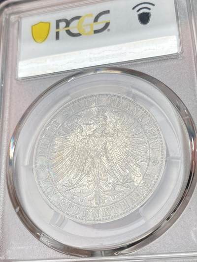 万国钱币拍卖第061期（马年首拍） PCGS MS64 1863年德国法兰克福王子会议1泰勒 经典法兰城景观品种 浓厚原味欧陆五彩覆盖 极其难得的收藏级状态