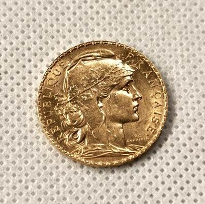 “福币呈祥”新年甄品场（直播拍卖）甄臻铺-世界币章拍卖（第50期），送拍享返佣金等优惠多多 - 法国 1909年 20法郎 玛丽安娜高卢雄鸡 金币 6.45g 900金