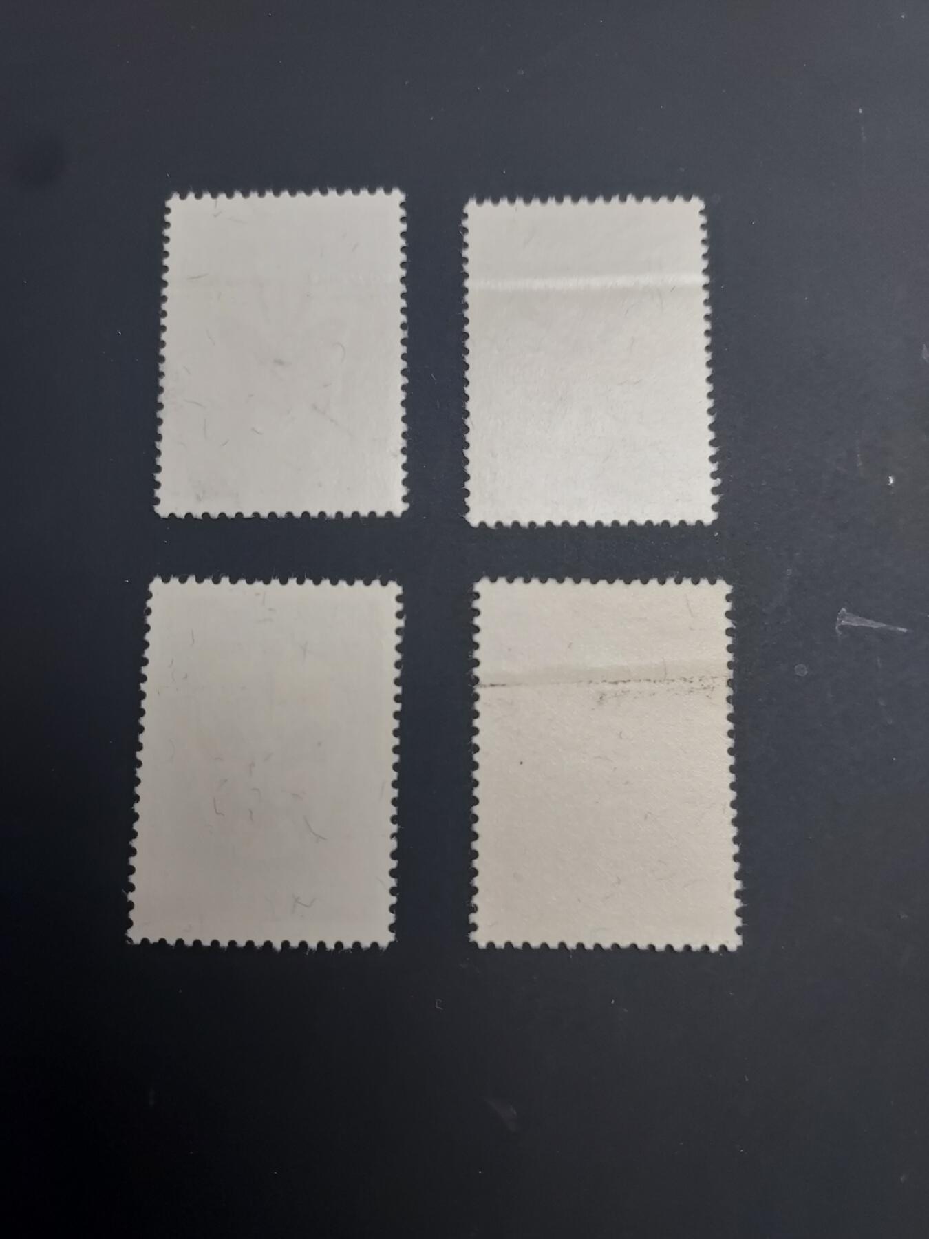 博彦收藏   2月28日 8点邮票专场 全场包邮 脸谱新全，有折印 如图