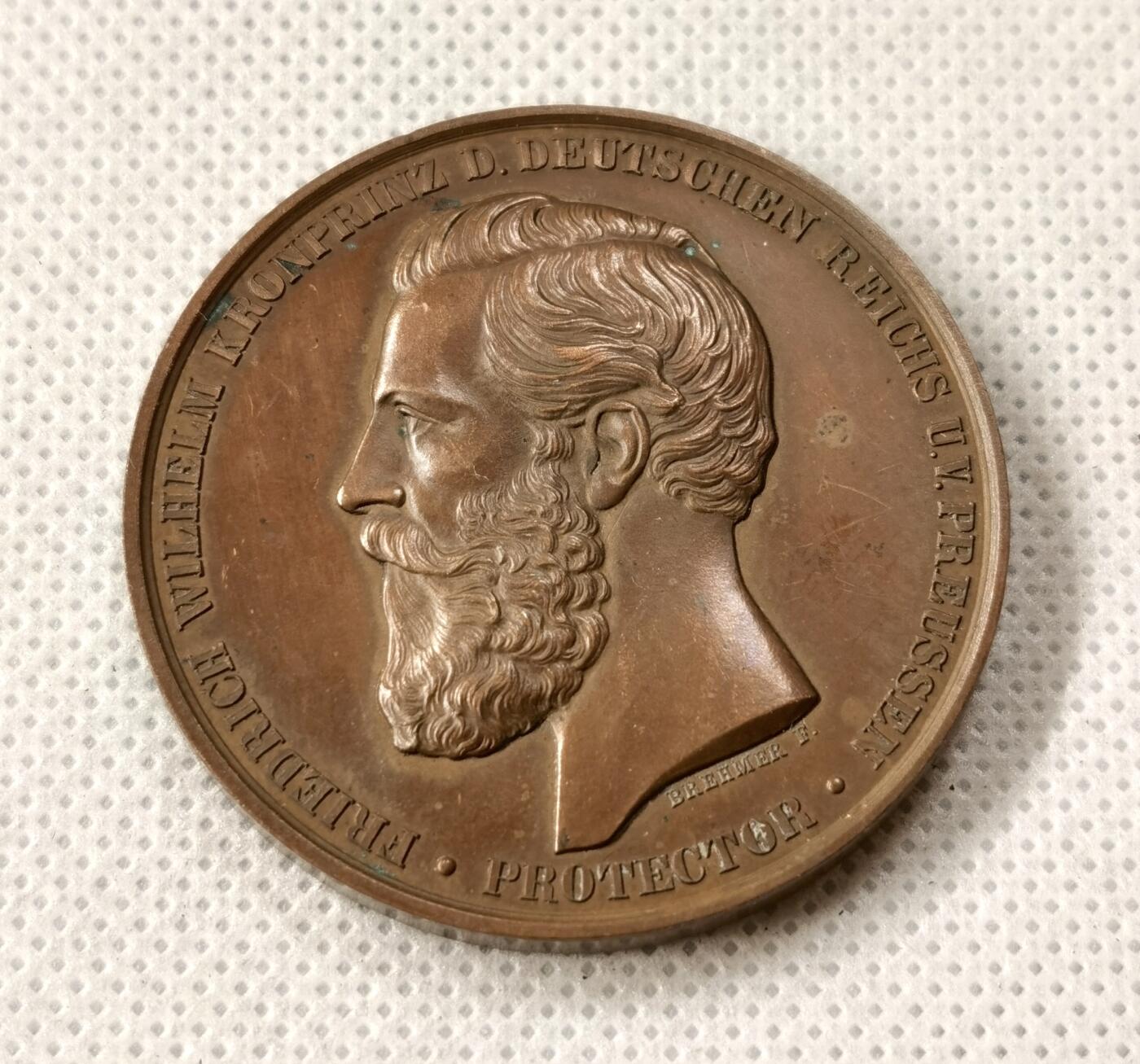 甄臻铺-世界币章拍卖（第51期），送拍享返佣金等优惠多多