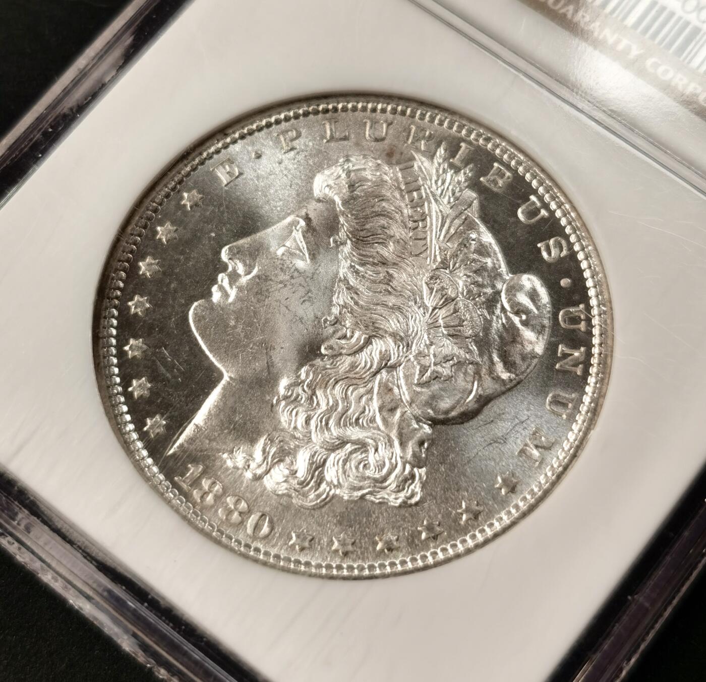 “福币呈祥”新年甄品场（直播拍卖）甄臻铺-世界币章拍卖（第50期），送拍享返佣金等优惠多多 NGC-MS64 美国1880年S版摩根一元银币