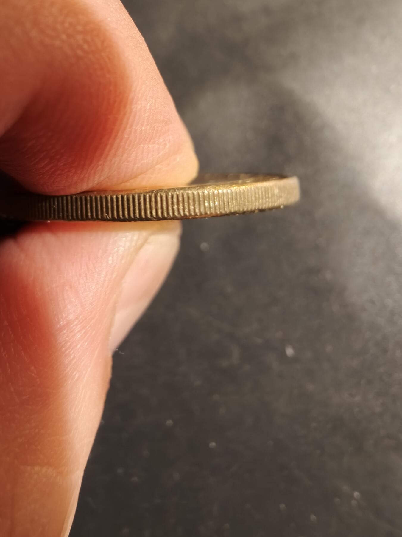 老王徽章第182期 法国圣皮埃尔大教堂纪念章