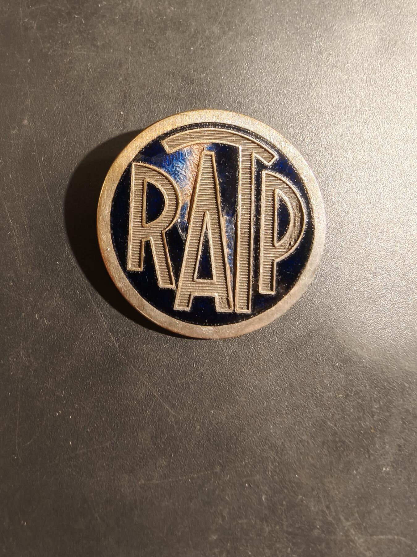 老王徽章第182期 法国纪念章