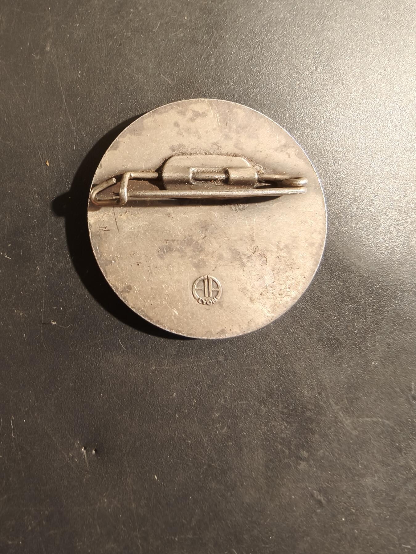 老王徽章第182期