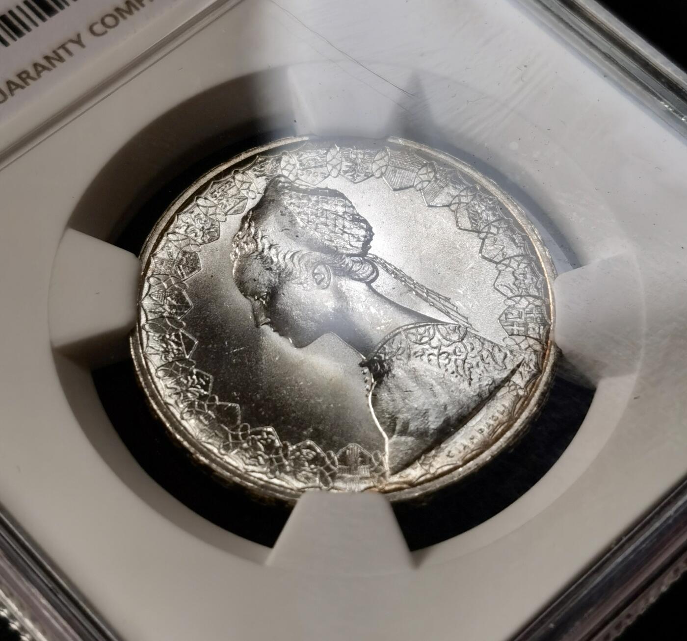 甄臻铺-世界币章拍卖（第51期），送拍享返佣金等优惠多多