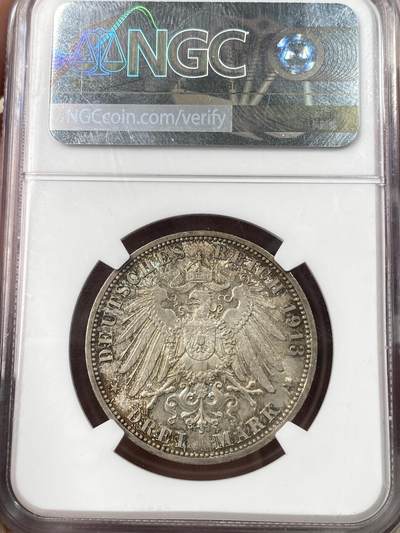 万国钱币拍卖第061期（马年首拍） NGC MS64 1914年德国普鲁士威廉二世军装3马克 原味转光德式五彩