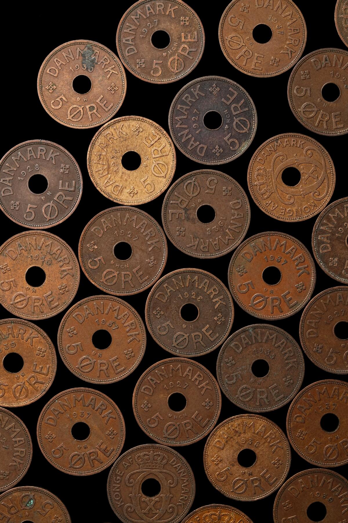 修遠堂世界钱币第105期，马年首拍 丹麦中孔5欧尔铜币50枚，1927-1940年
