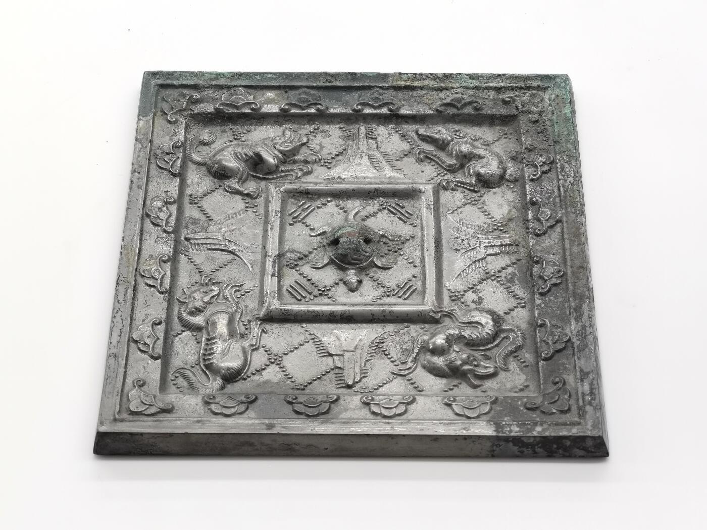 博洋堂蛇年收官专场暨第161期（全场包邮） 现代工艺品铜镜，约14*14cm，重约750克