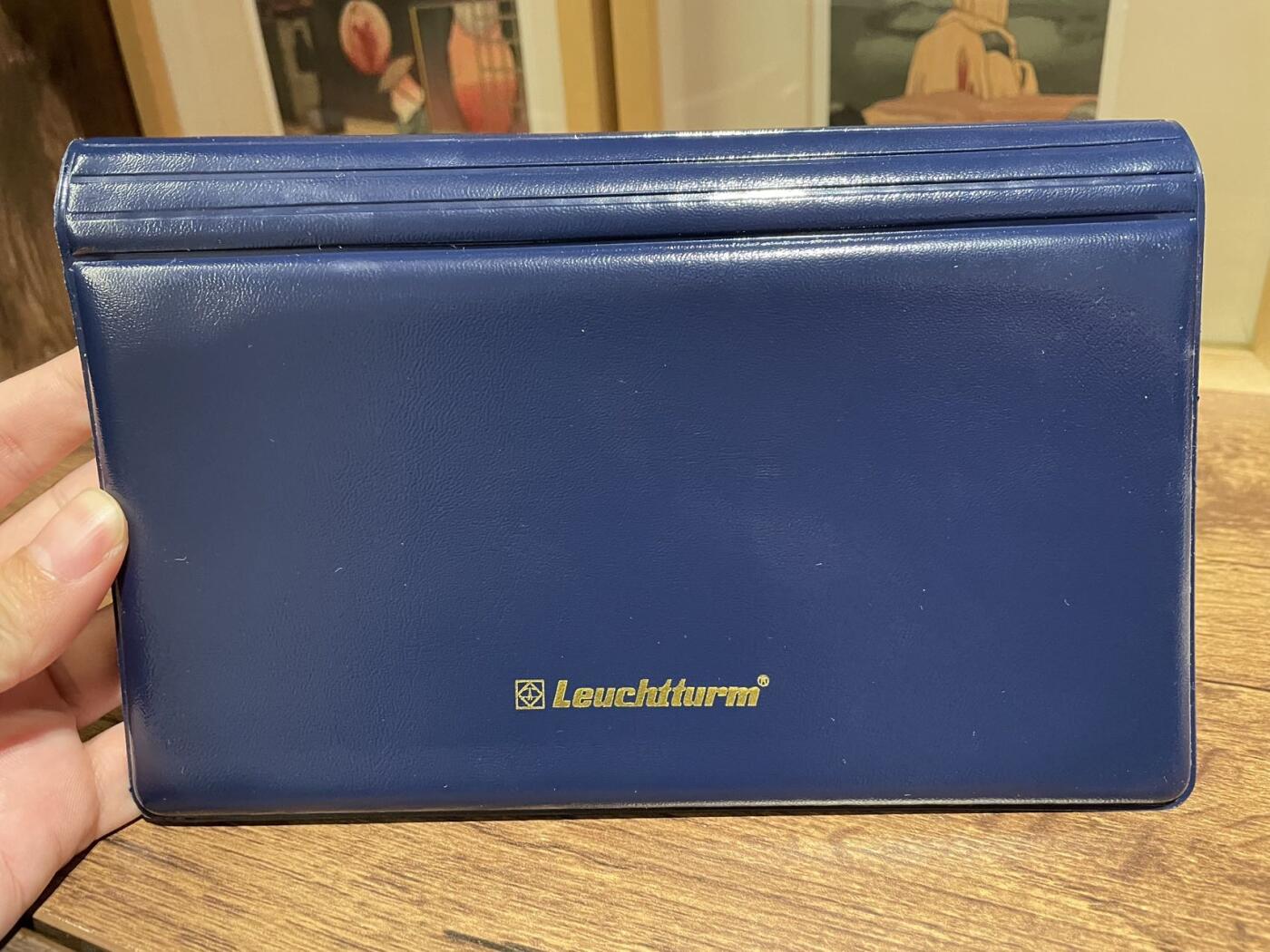 德国灯塔小号纸钞收藏册 正品全新仅拆 想买大号的 买错小号的 适合放裸钞 高大上