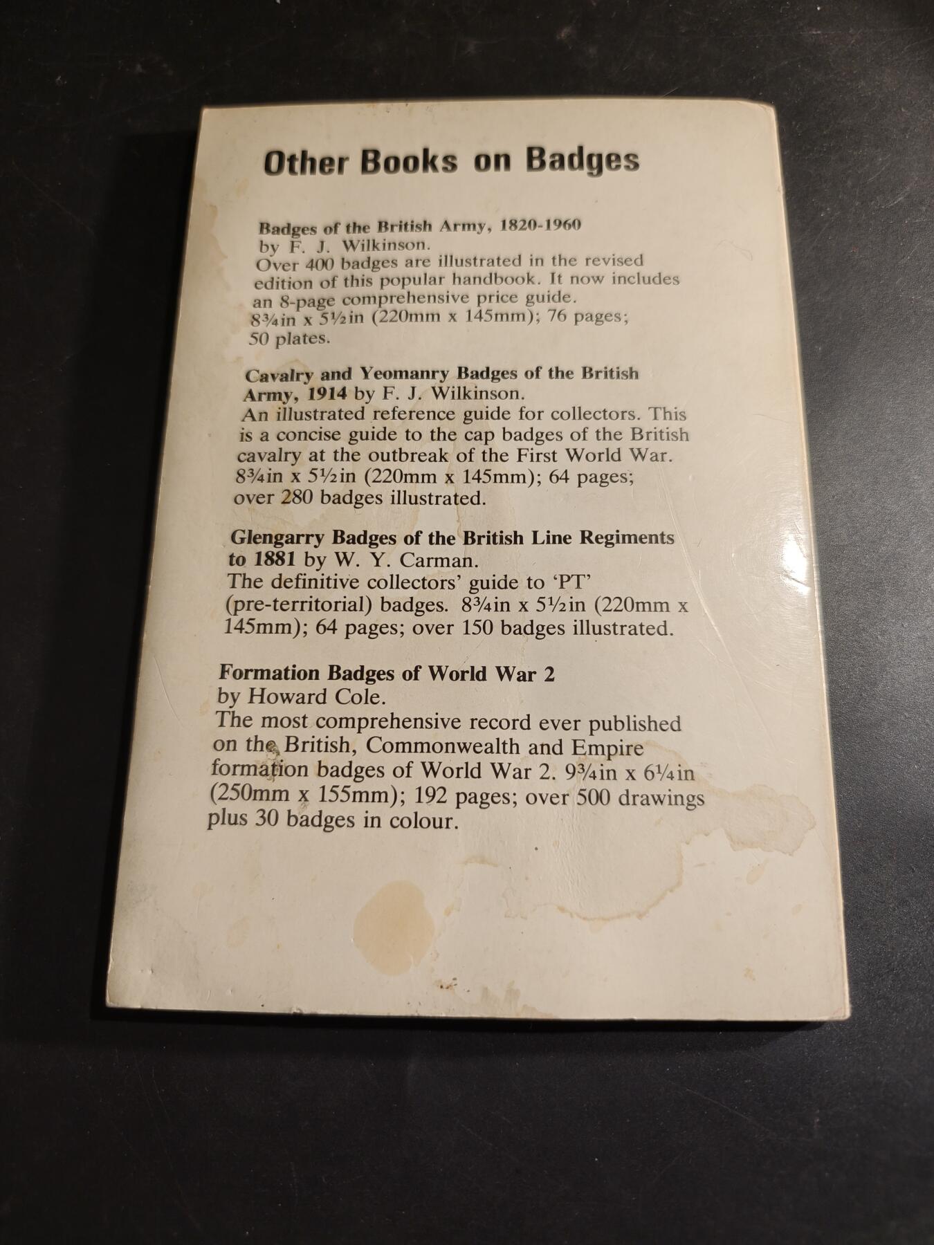 老王徽章第182期 《英国武装力量二战时期帽徽与证章图解》   62页    350余种单位介绍